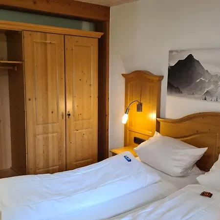 Alpe Berg Apartment *